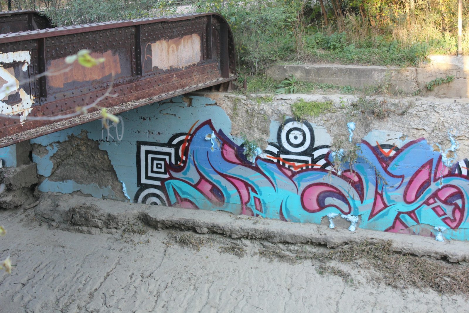 East abutment